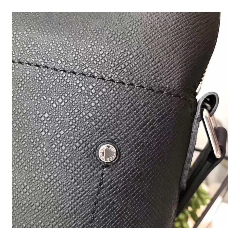 Louis Vuitton Cowhide Leather Pochette Grigori M30505