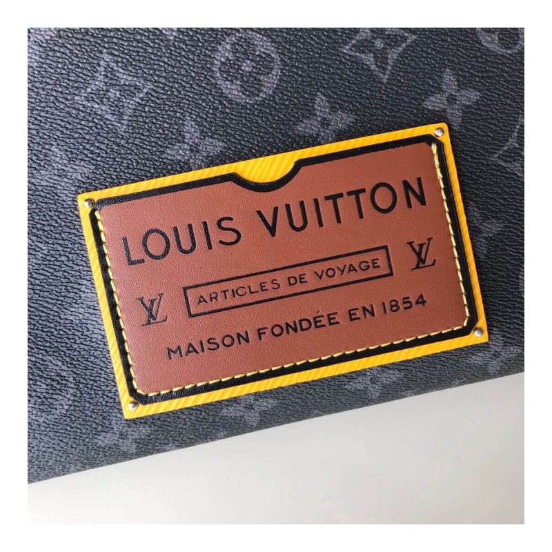 Louis Vuitton Pochette Discovery GM M69256