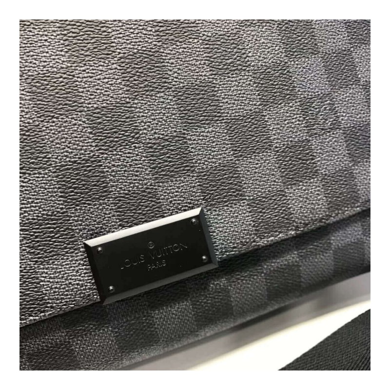Louis Vuitton Damier Graphite Canvas District MM N41272