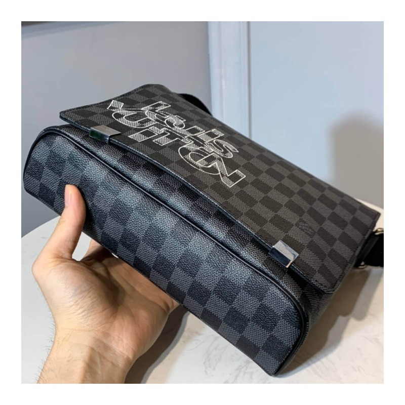 Louis Vuitton Damier Graphite District PM N41031