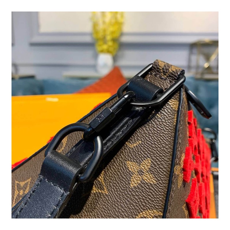Louis Vuitton lv Triangle Messenger M45078 M45070