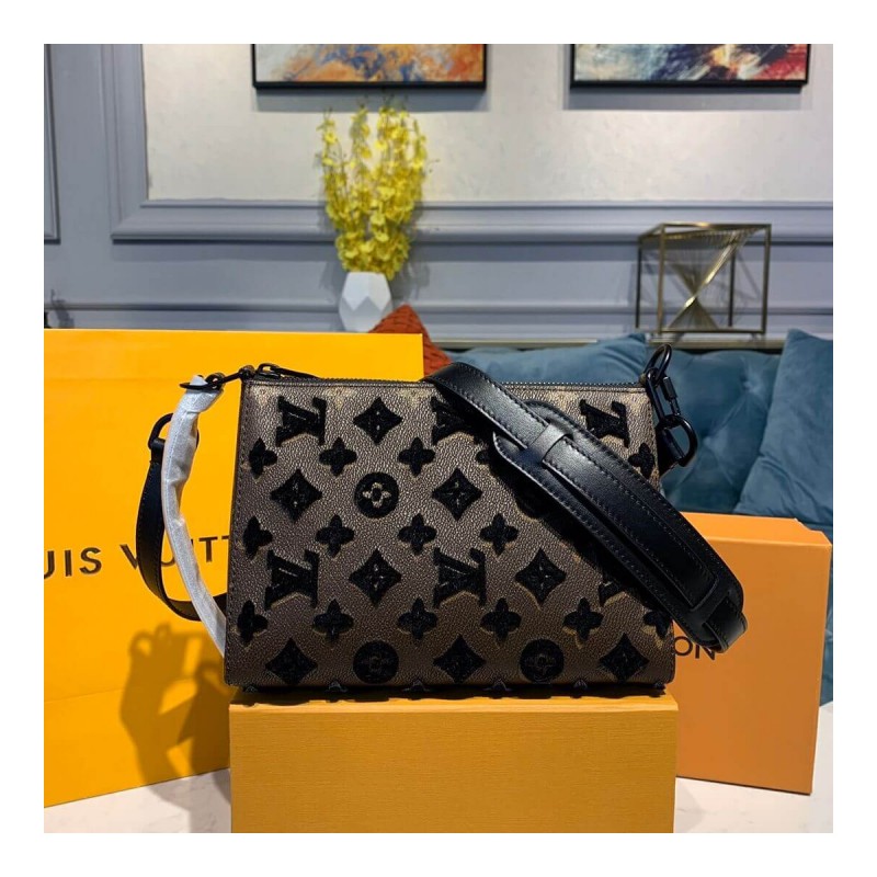 Louis Vuitton lv Triangle Messenger M45078 M45070