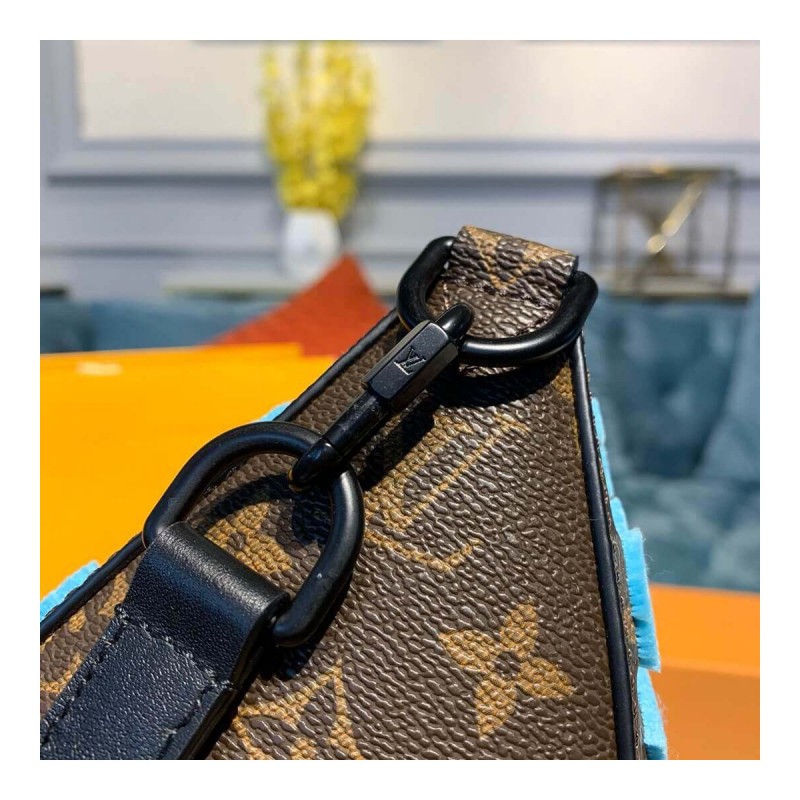 Louis Vuitton lv Triangle Messenger M45078 M45070