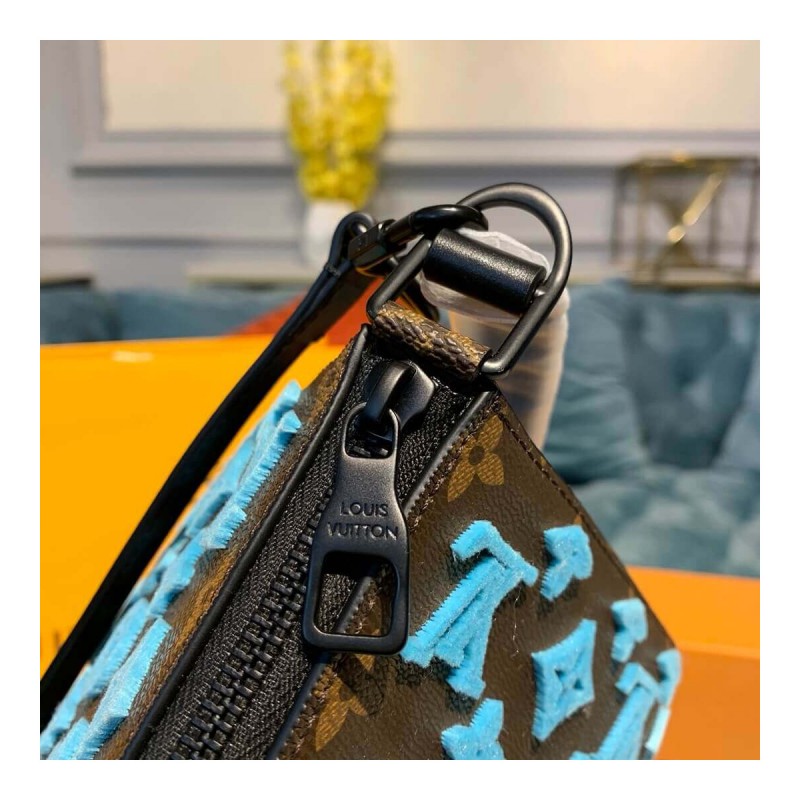 Louis Vuitton lv Triangle Messenger M45078 M45070