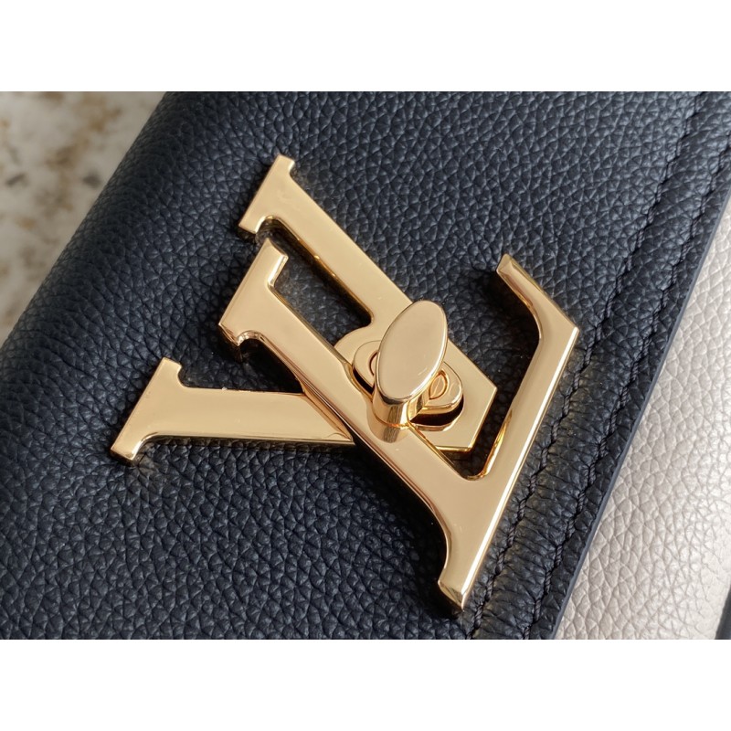 LouisVuitton M80898  LOCKME POUCH