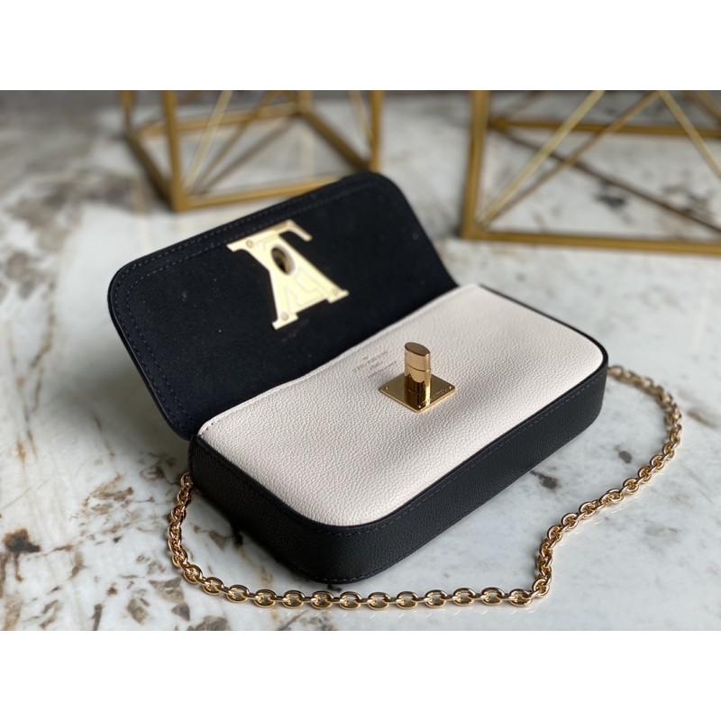 LouisVuitton M80898  LOCKME POUCH