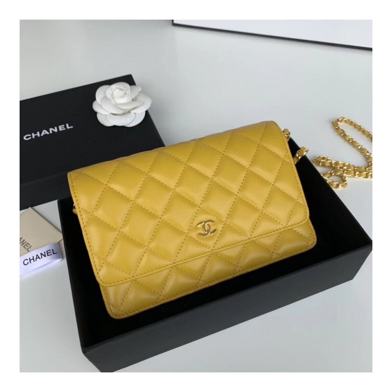 Chanel Classic Lambskin Wallet On Chain WOC AP0250