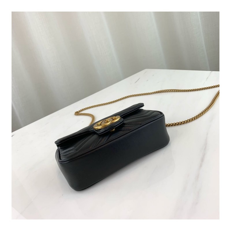 Gucci GG Marmont Matelassé Super Mini Bag 476433