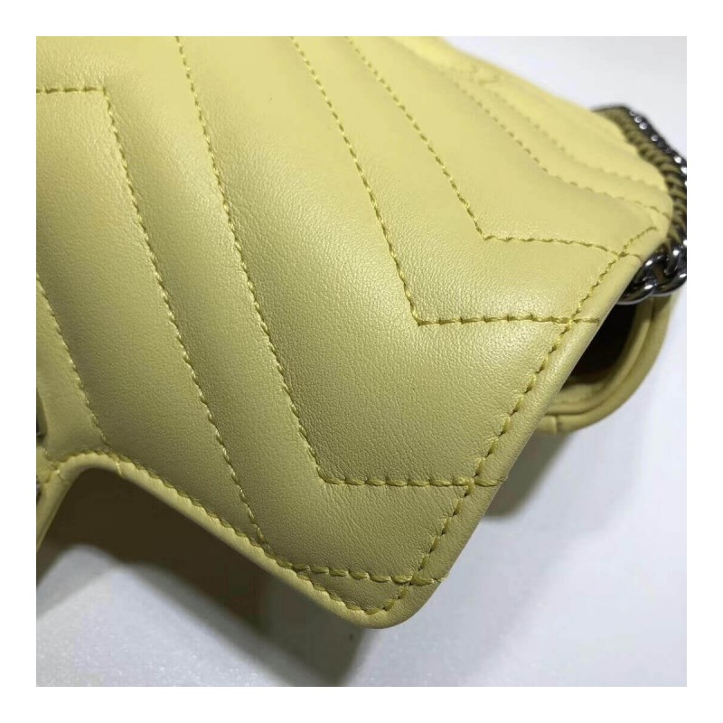 Gucci GG Marmont Matelassé Super Mini Bag 476433