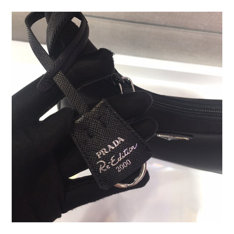 Prada Re-Edition 2000 Nylon Hobo Bag 1NE515