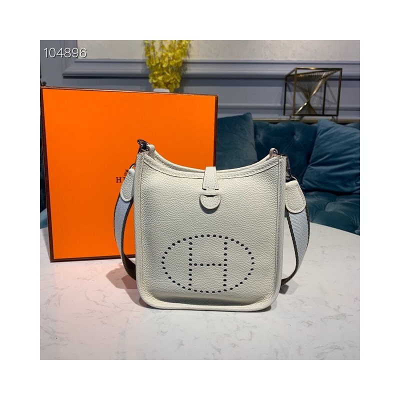 Hermes Evelyne III TPM Bag 20cm in Taurillon Clemence