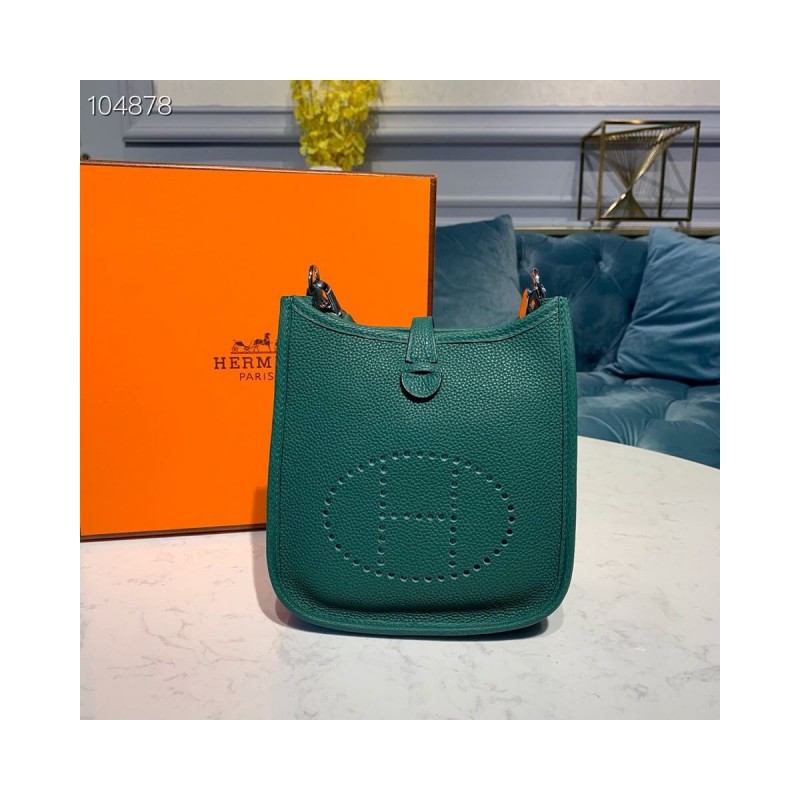 Hermes Evelyne III TPM Bag 20cm in Taurillon Clemence