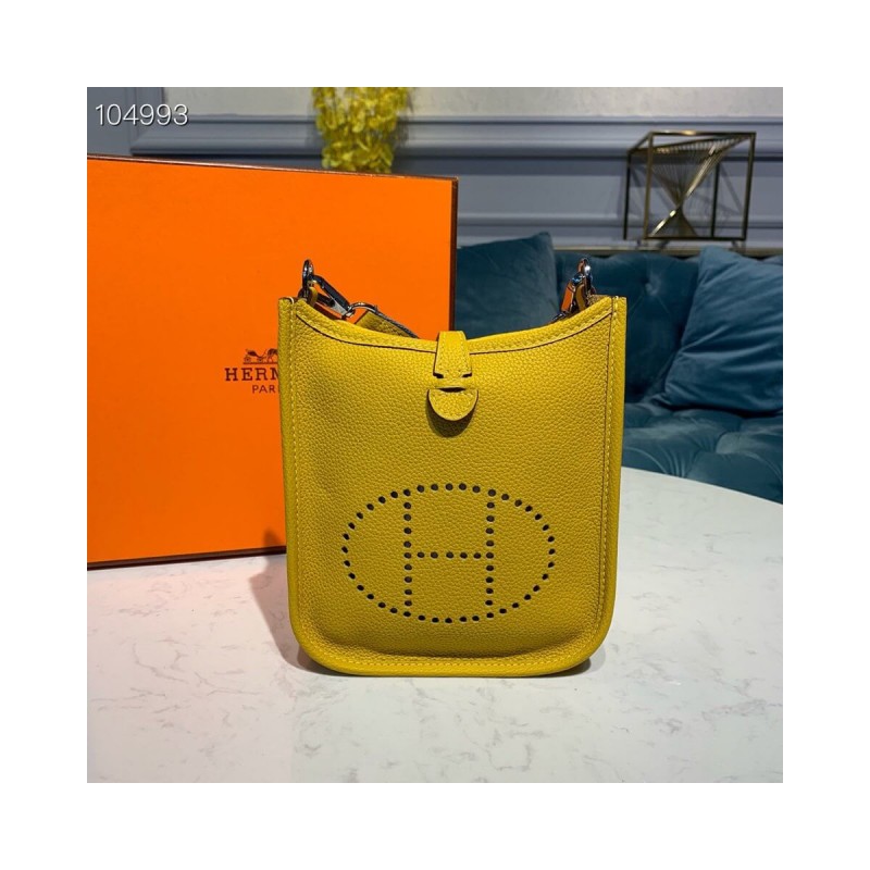 Hermes Evelyne III TPM Bag 20cm in Taurillon Clemence