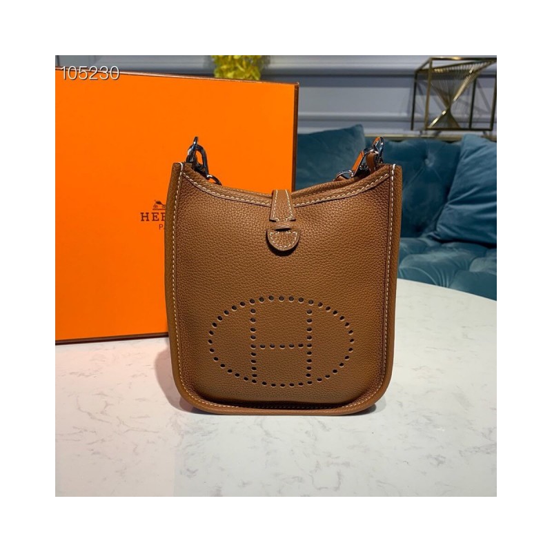 Hermes Evelyne III TPM Bag 20cm in Taurillon Clemence
