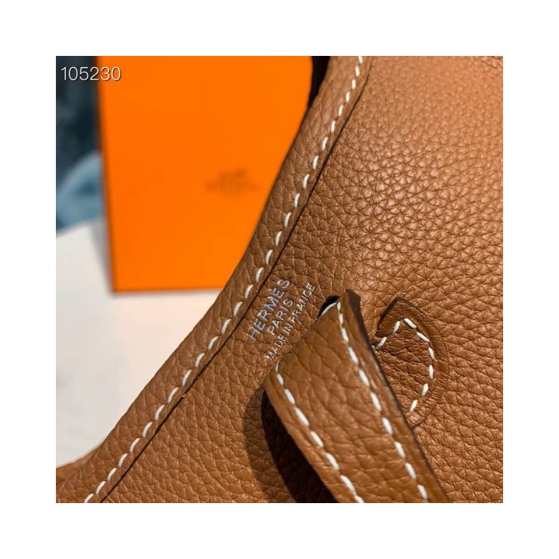 Hermes Evelyne III TPM Bag 20cm in Taurillon Clemence