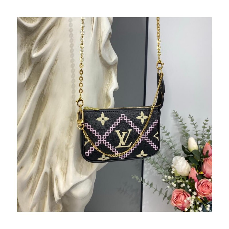 Louis Vuitton Mini Pochette Accessoires M81140
