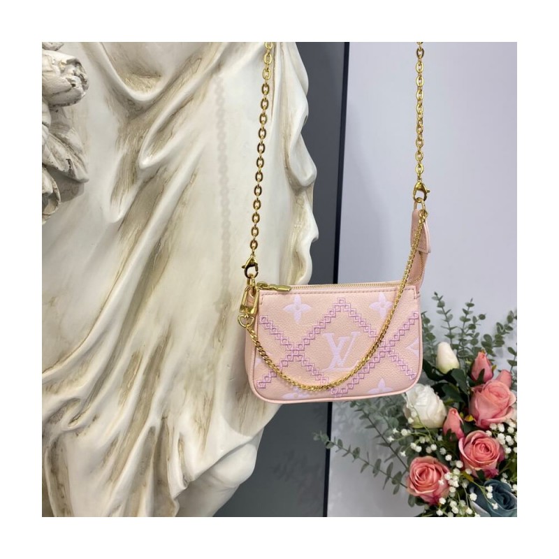 Louis Vuitton Mini Pochette Accessoires M81140