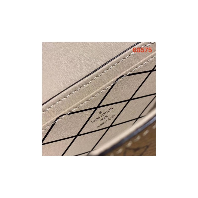 Louis Vuitton Essential Trunk M68575