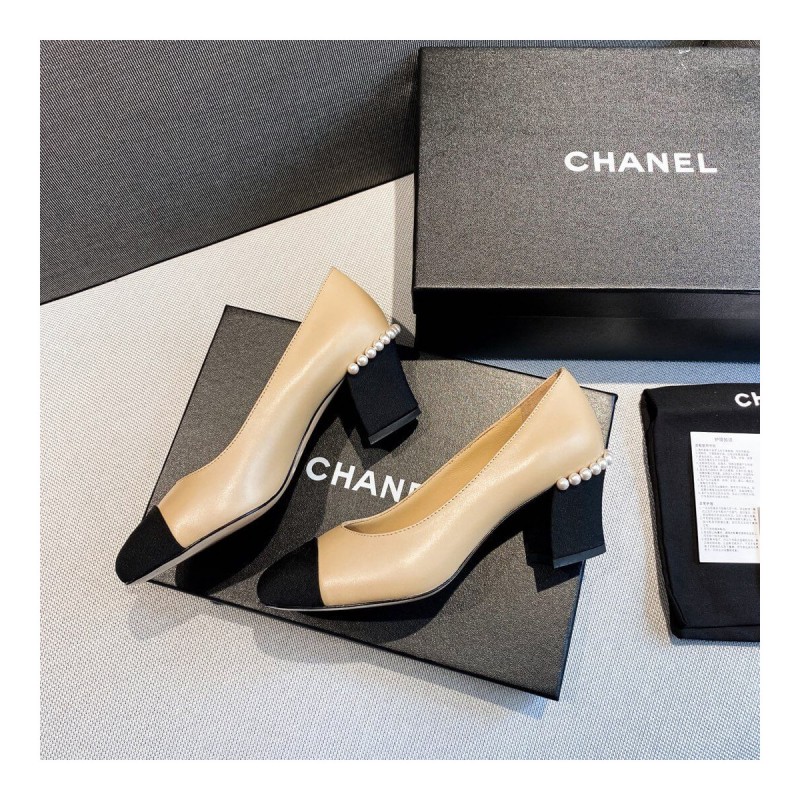 Chanel Pearl Embellished Pumps 32127