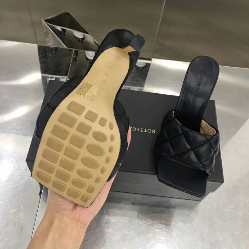 Bottega Veneta Puffy Dream Square Mules 592015