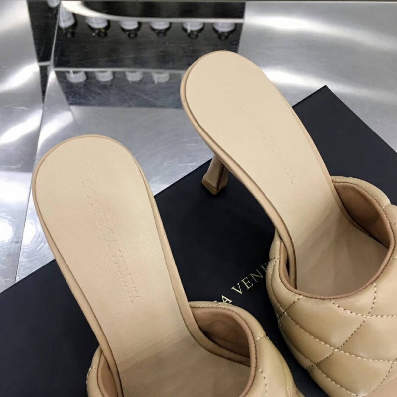 Bottega Veneta Puffy Dream Square Mules 592015