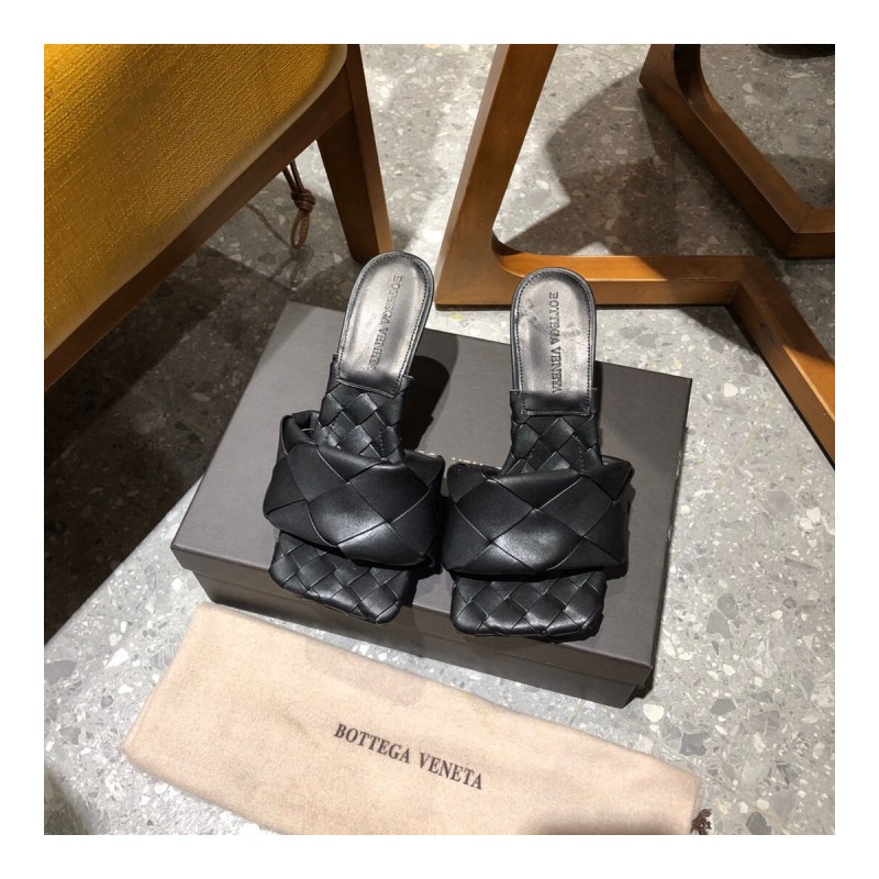 Bottega Veneta Lido Sandals 608854