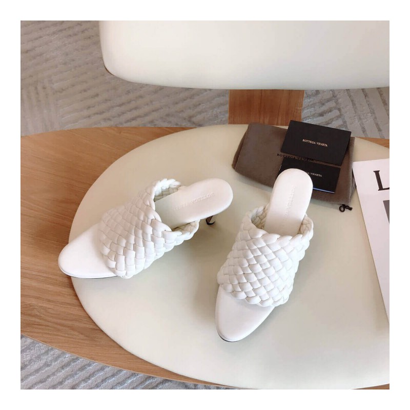 Bottega Veneta BV Curve Sandals 621340 White