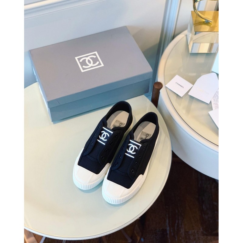 Chanel Vintage CC Logo Sneakers GS01287