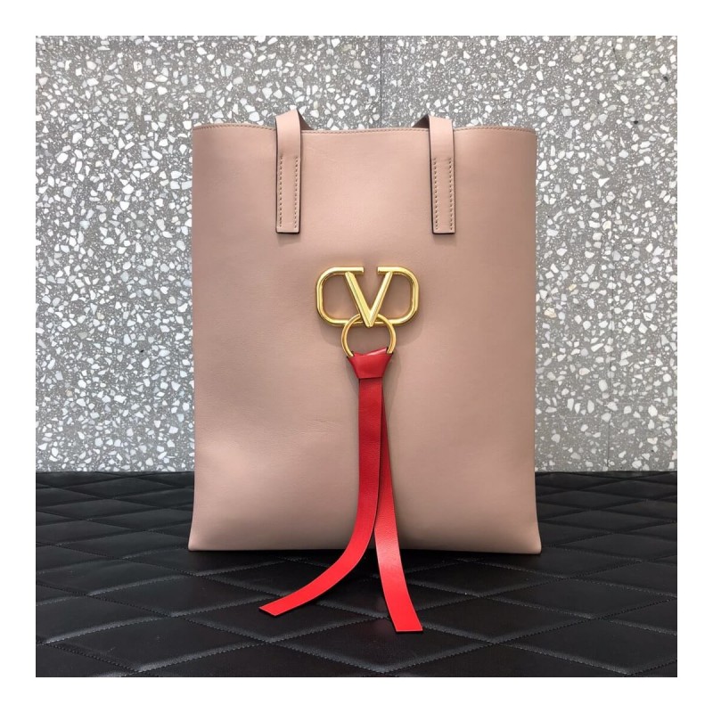 Valentino Garavani Large NS V-Ring Shopper A0073