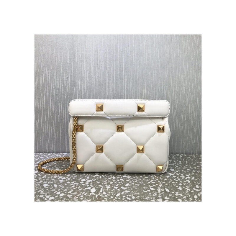 Valentino Roman Stud The Shoulder Bag In Nappa With Chain 1189S