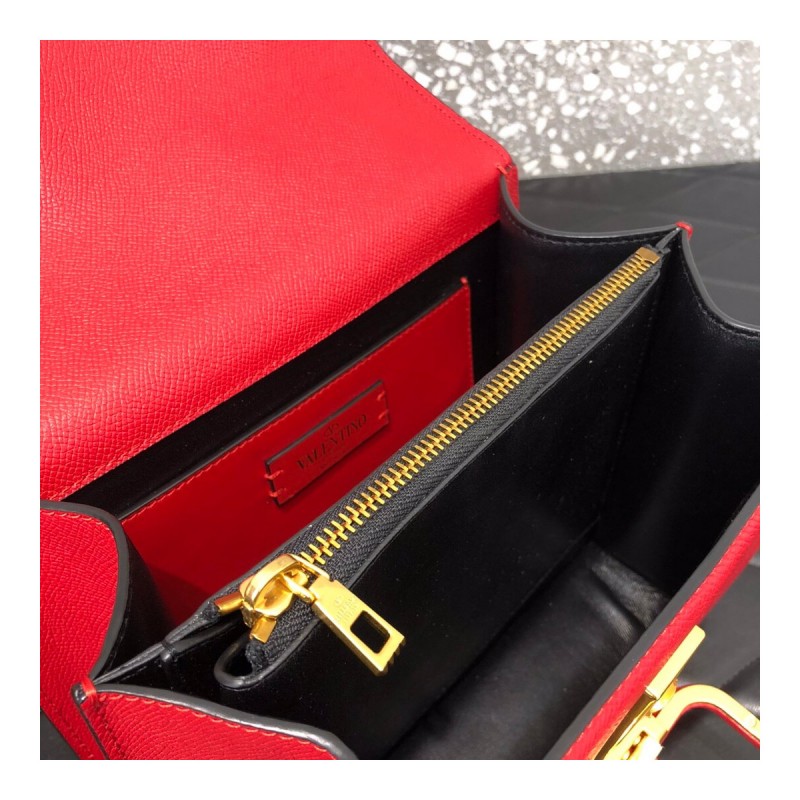 Valentino Garavani Vsling Grainy Calfskin Shoulder Bag 0028