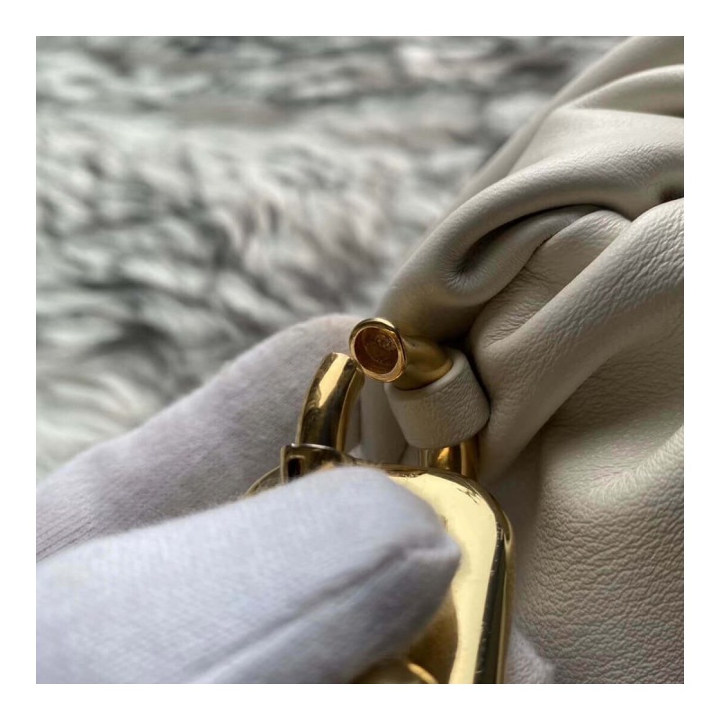 Bottega Veneta The Chain Pouch 620230