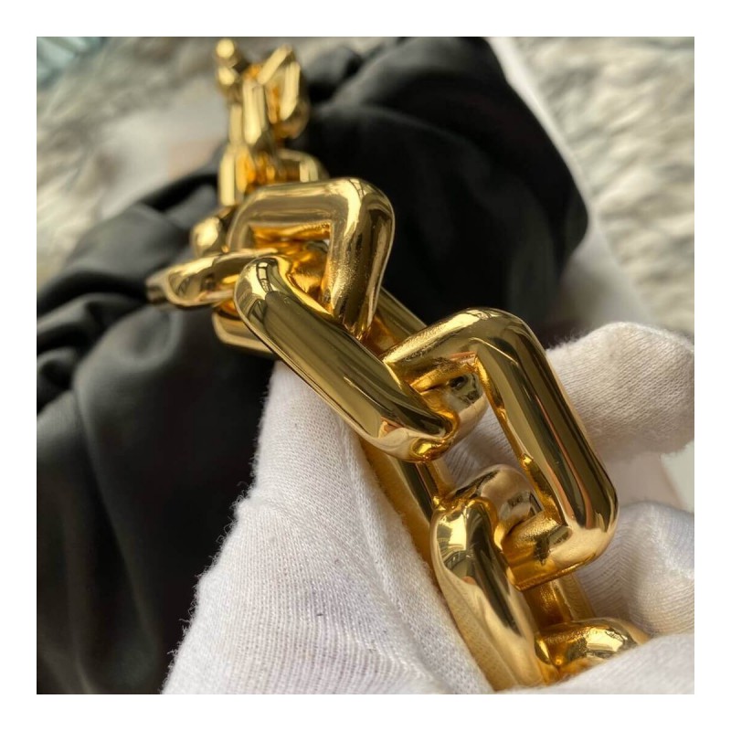 Bottega Veneta The Chain Pouch 620230