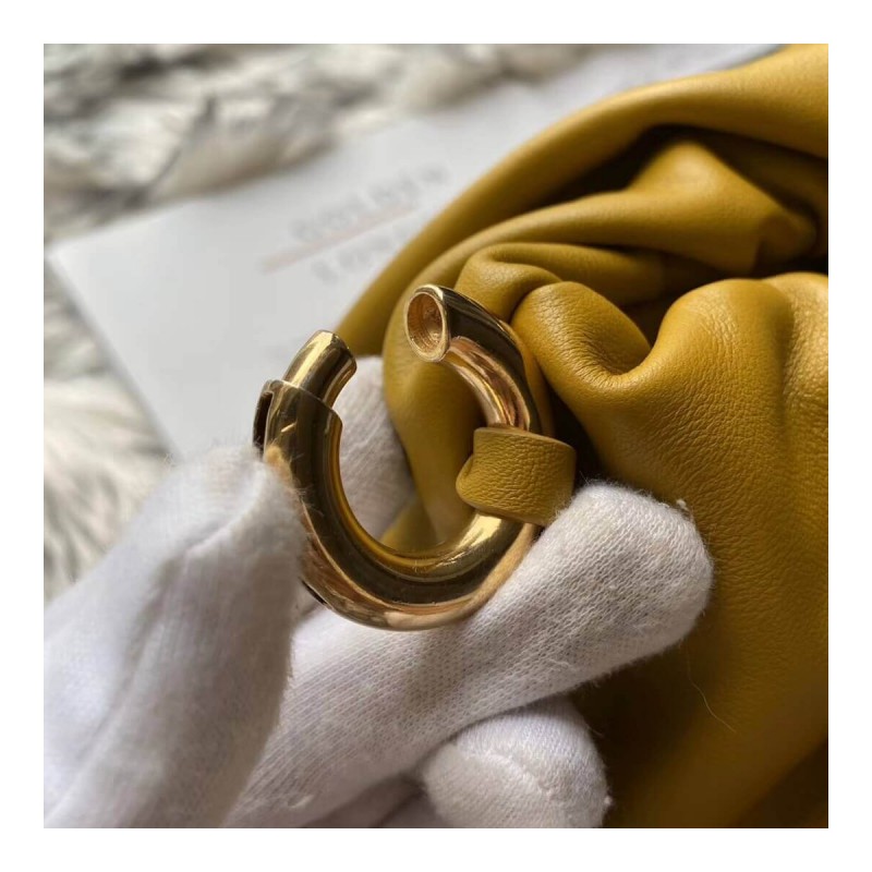 Bottega Veneta The Chain Pouch 620230