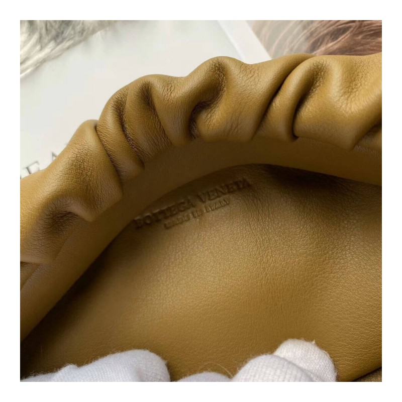 Bottega Veneta The Chain Pouch 620230