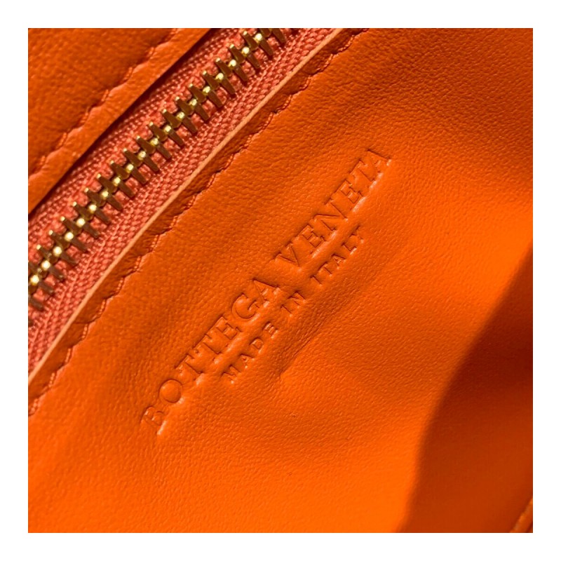 Bottega Veneta Padded Cassette Bag 591970