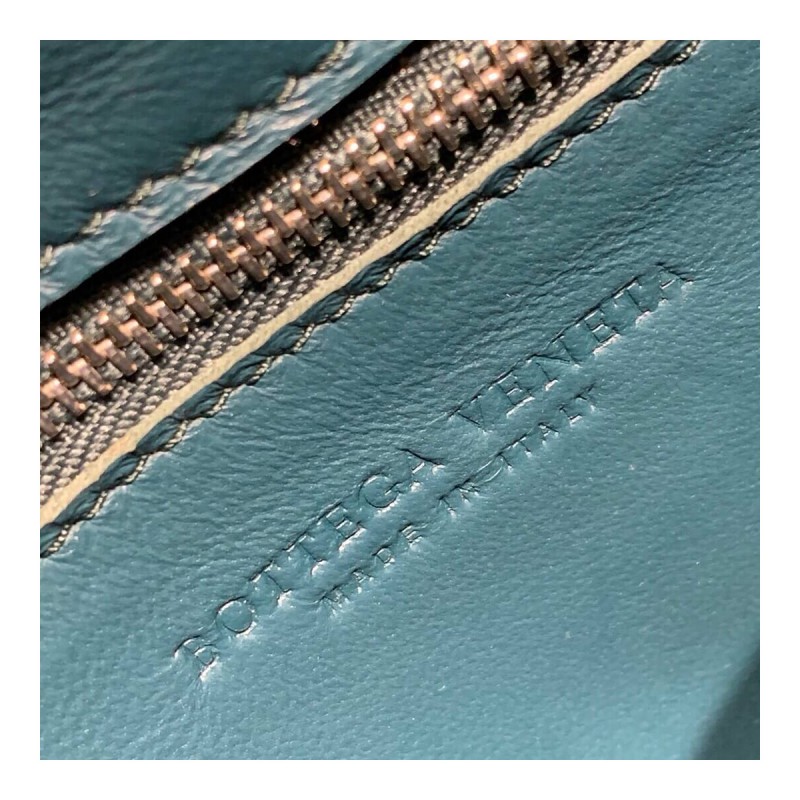 Bottega Veneta Padded Cassette Bag 591970