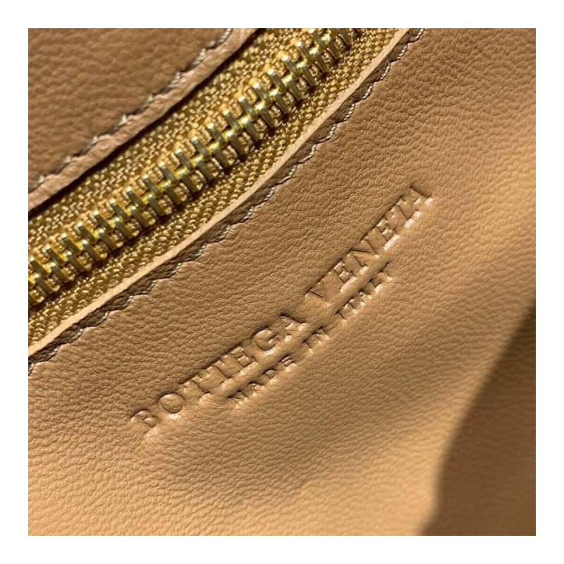 Bottega Veneta Padded Cassette Bag 591970