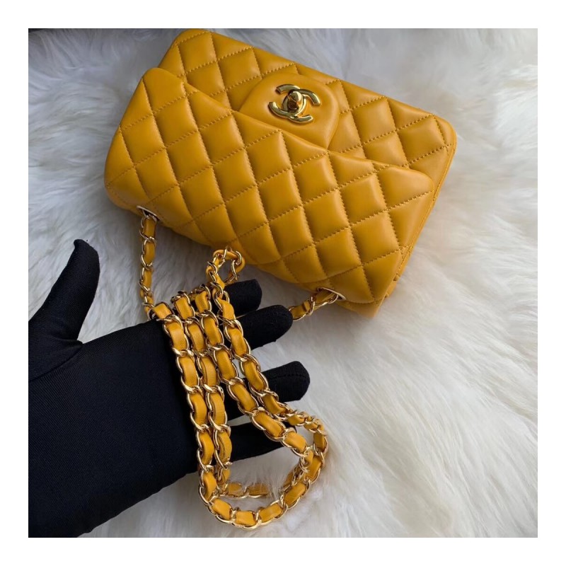 Chanel Lambskin 20cm Classic Flap Bag 1116