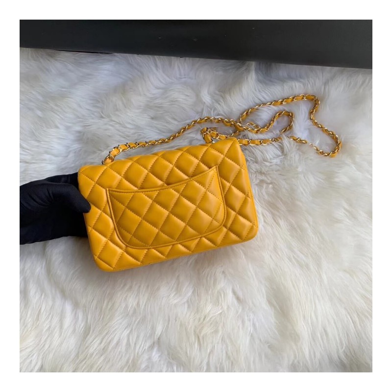 Chanel Lambskin 20cm Classic Flap Bag 1116