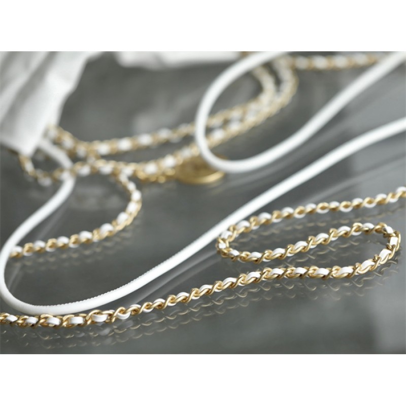 Chanel 22 mini Handbag AS3980 White