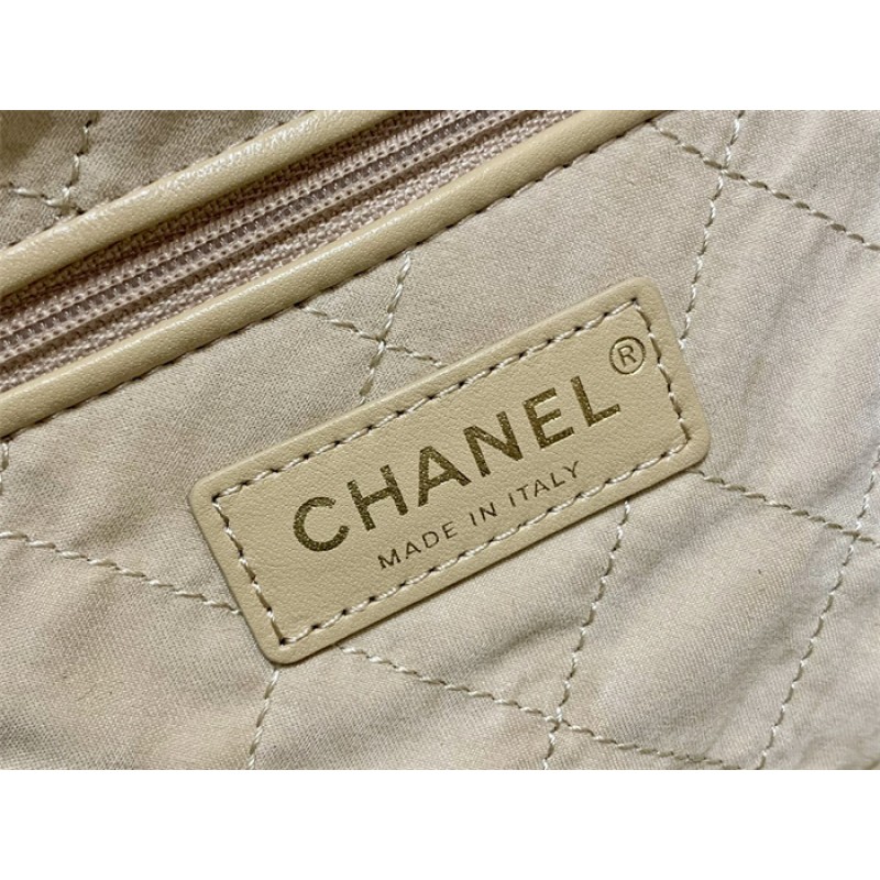 Chanel 22 Small Handbag AS3260White01