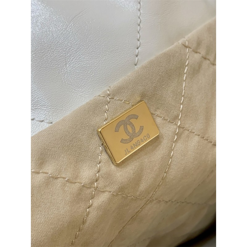 Chanel 22 Small Handbag AS3260White01