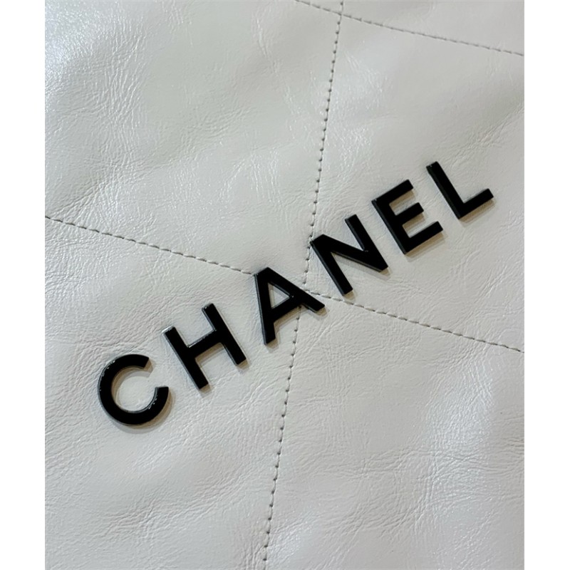 Chanel 22 Small Handbag AS3260White01