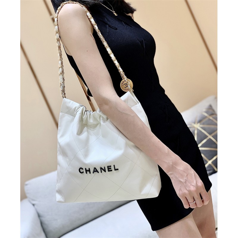 Chanel 22 Small Handbag AS3260White01