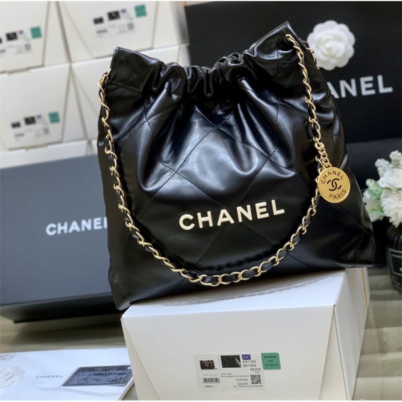Chanel 22 Small Handbag AS3260Black01