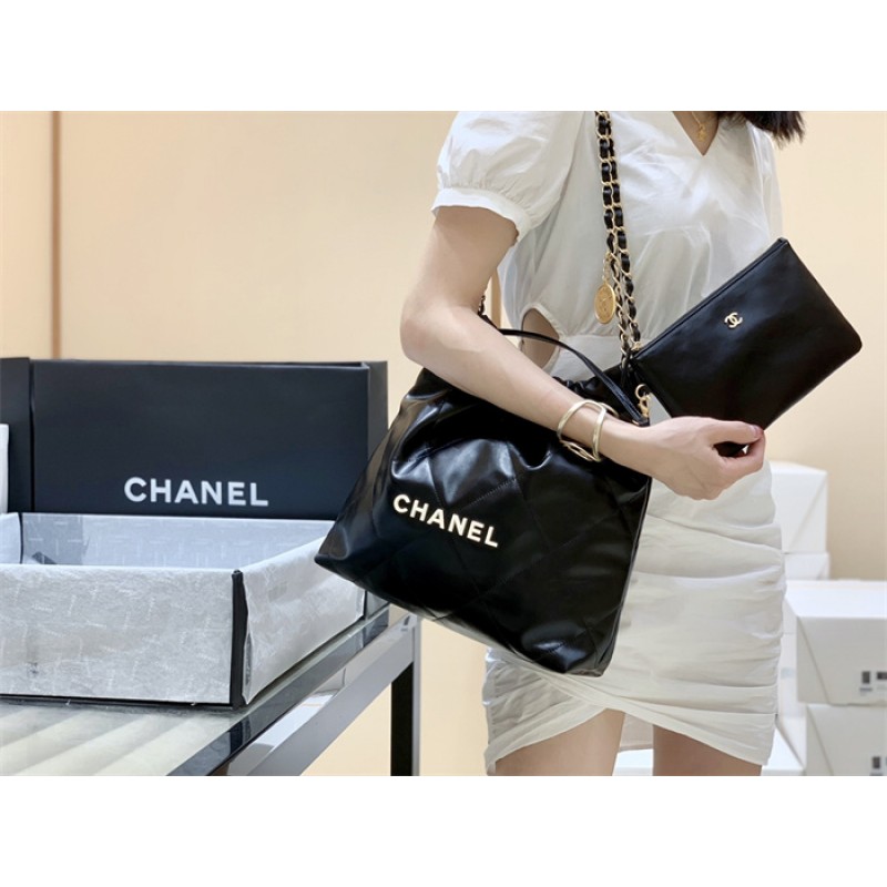 Chanel 22 Small Handbag AS3260Black01