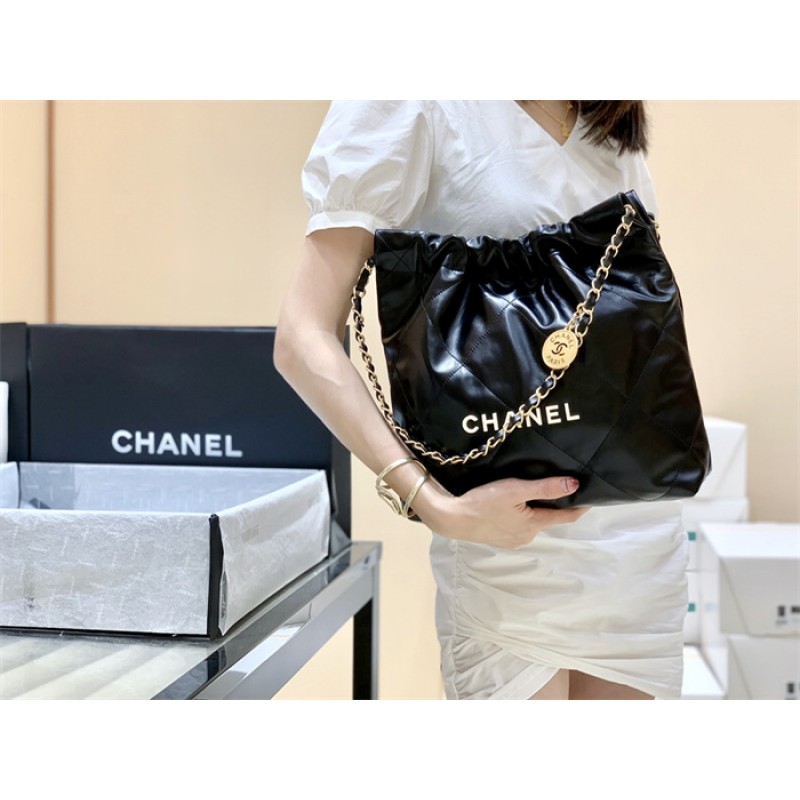 Chanel 22 Small Handbag AS3260Black01