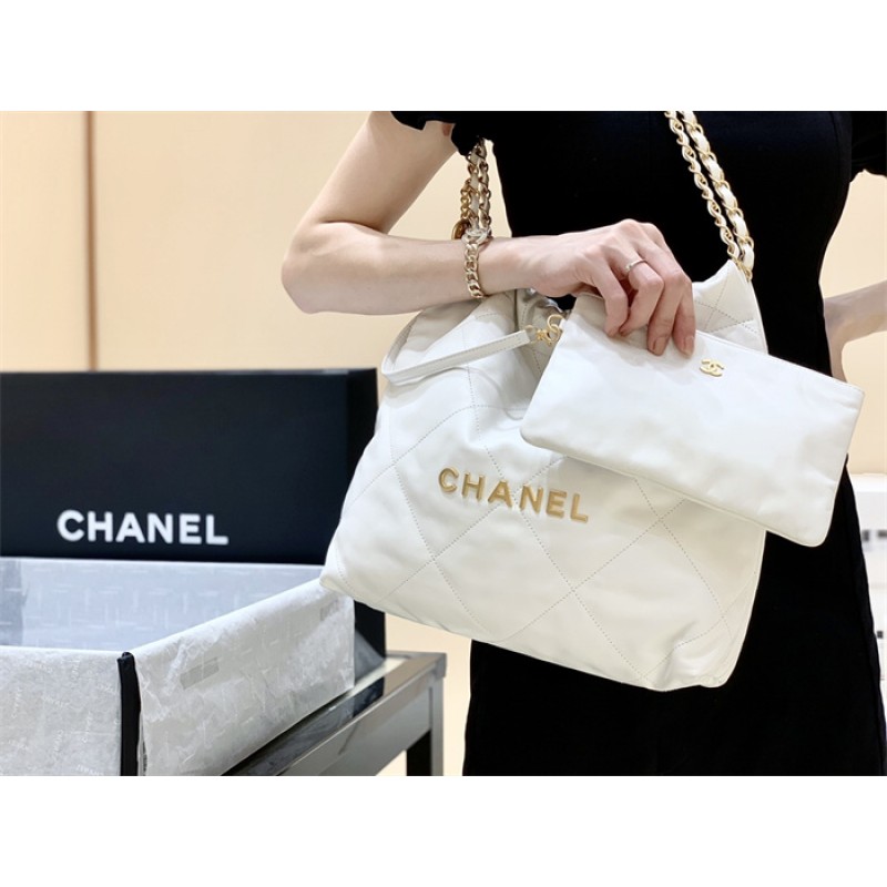 Chanel 22 Small Handbag AS3260White02