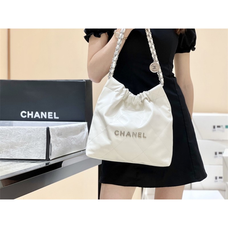 Chanel 22 Small Handbag AS3260White03